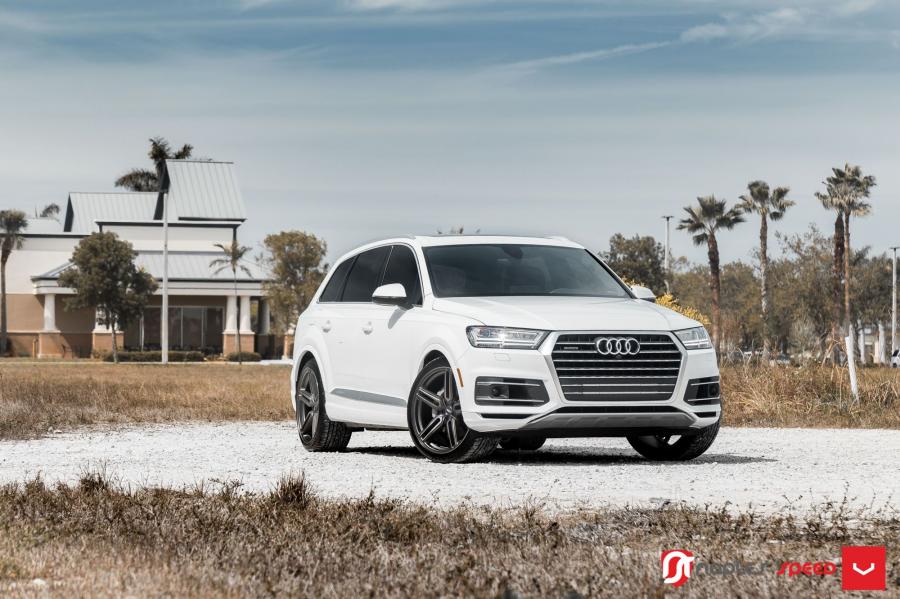  Audi Q7 3.0T Quattro on Vossen Wheels (HF-1) (4M) 2018 года  (фото 1 из 34)